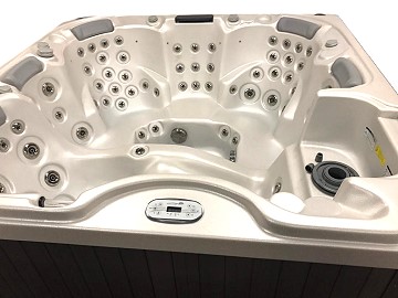 fiji _whirlpool_welllness_hydro_jacuzzi